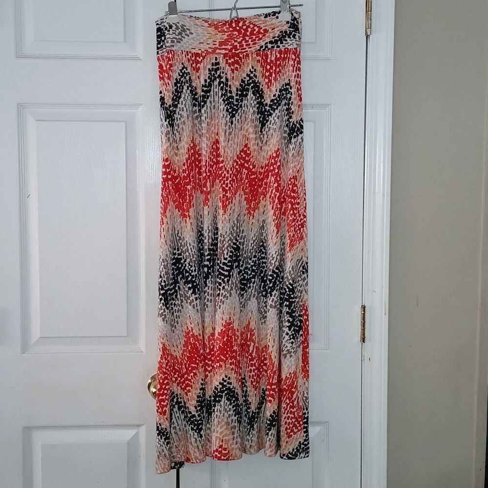 Versona multicolor elastic waist maxi casual business casual skirt Sz M EUC